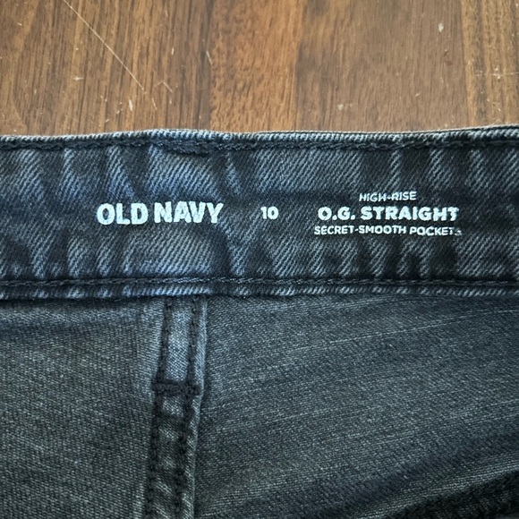 Shorts - Picture 3 of 5